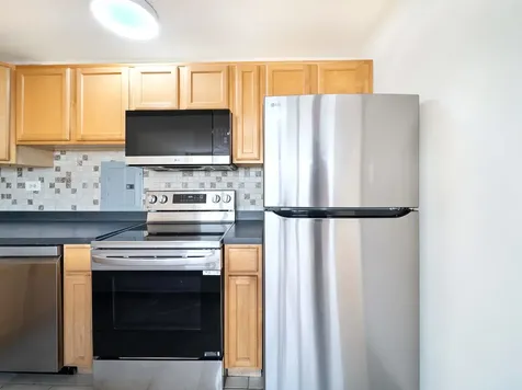 6030 North Sheridan Road Chicago IL 60660