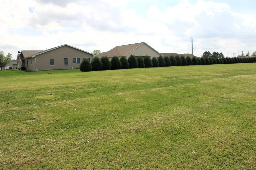 1303 West Leander Street Clinton IL 61727