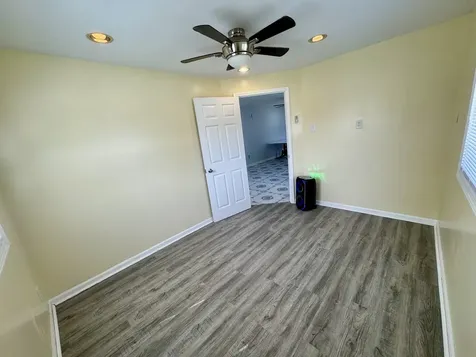 14056 South Marquette Avenue Burnham IL 60633