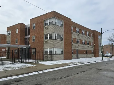 2411 West Balmoral Avenue Chicago IL 60625