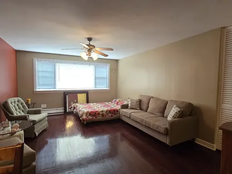 2411 West Balmoral Avenue Chicago IL 60625