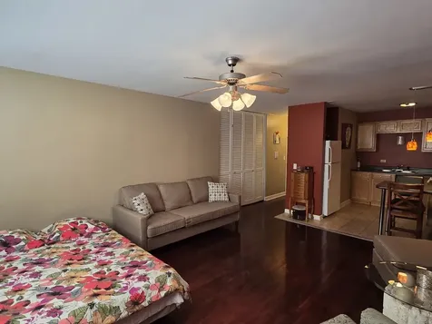 2411 West Balmoral Avenue Chicago IL 60625