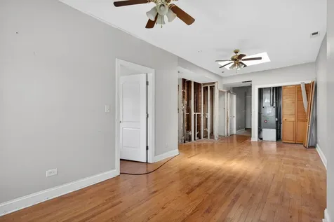 3657 West Ohio Street Chicago IL 60624