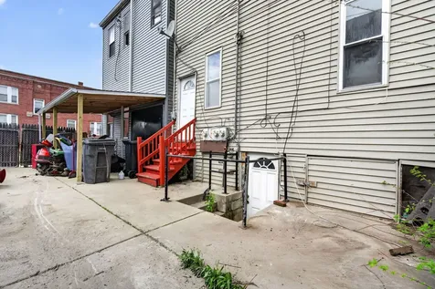 3657 West Ohio Street Chicago IL 60624