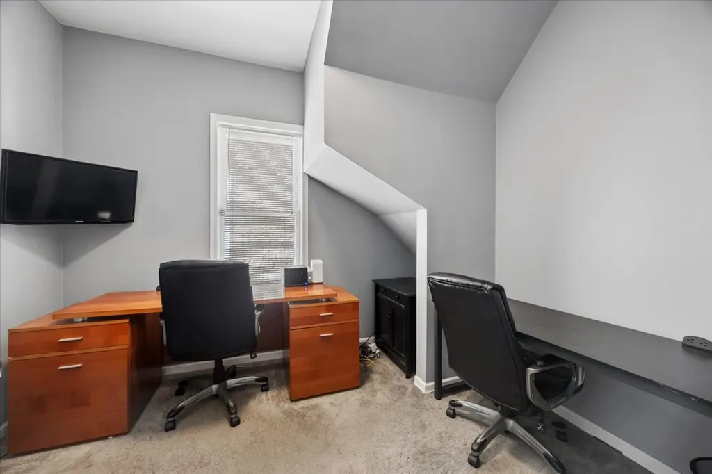 4817 West Dakin Street Chicago IL 60641