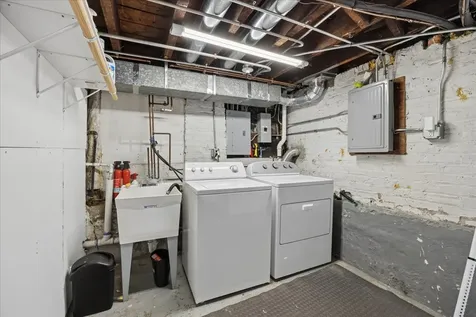 4817 West Dakin Street Chicago IL 60641