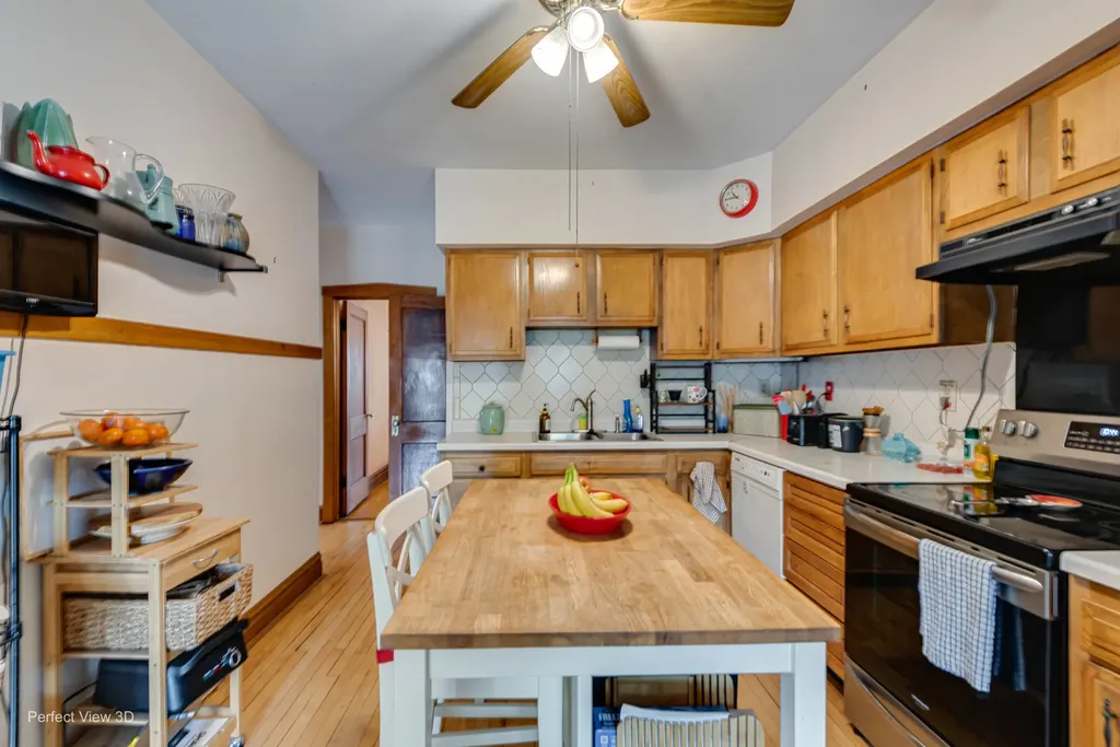 4050 North Menard Avenue Chicago IL 60634