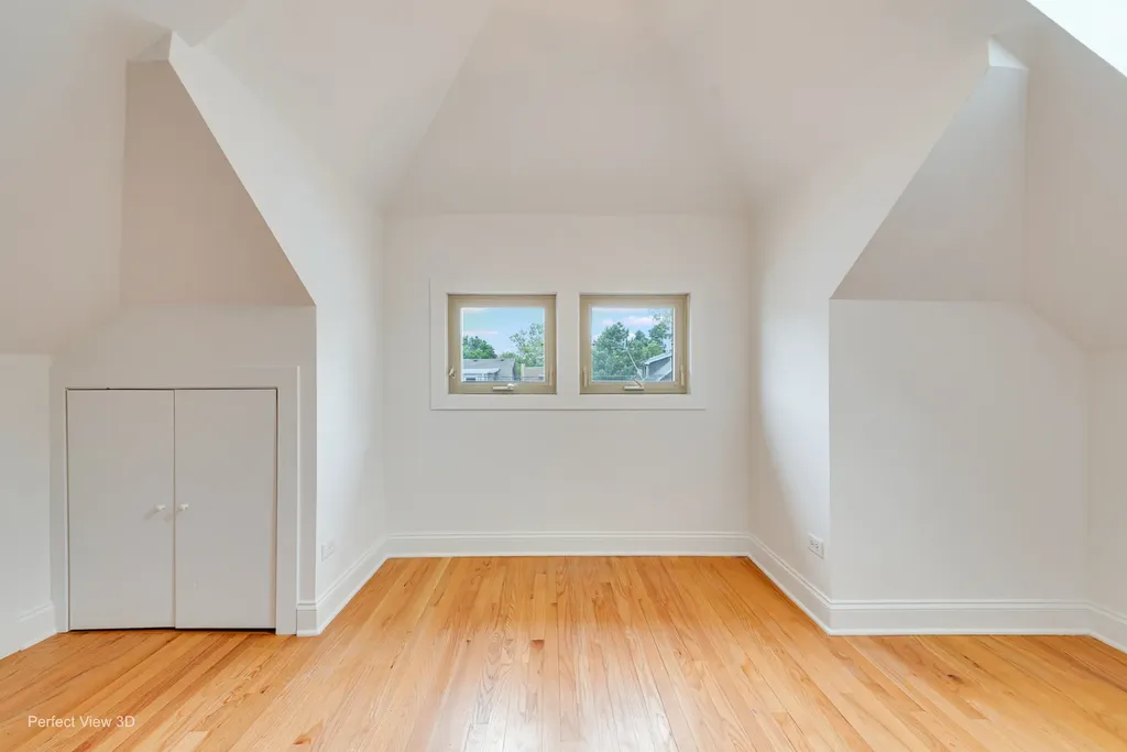 4050 North Menard Avenue Chicago IL 60634