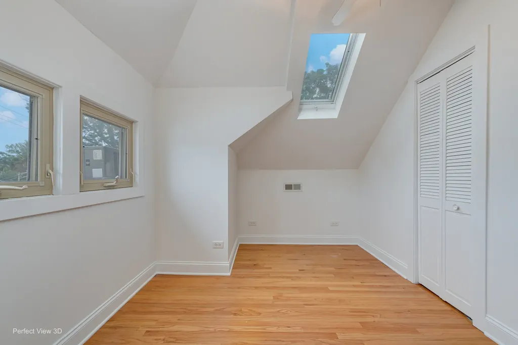 4050 North Menard Avenue Chicago IL 60634
