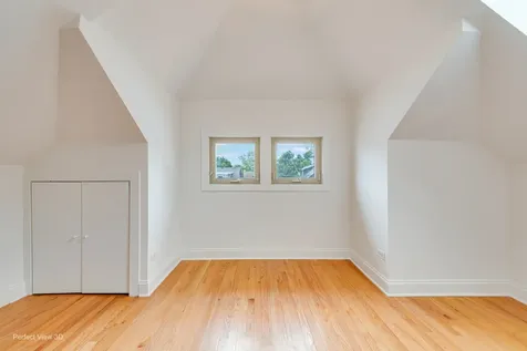 4050 North Menard Avenue Chicago IL 60634