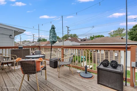 4050 North Menard Avenue Chicago IL 60634