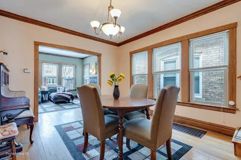 4050 North Menard Avenue Chicago IL 60634