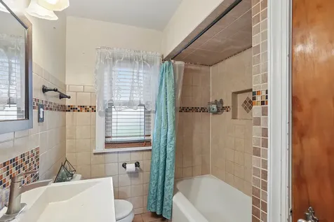 68 West 24th Street Chicago Heights IL 60411