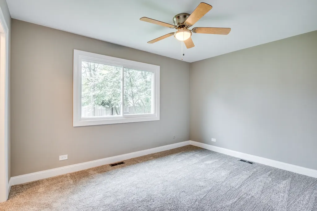 106 Foxcroft Road Naperville IL 60565
