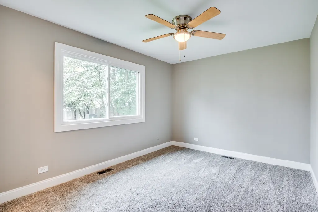106 Foxcroft Road Naperville IL 60565