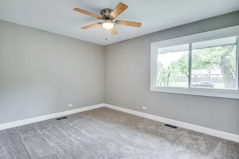 106 Foxcroft Road Naperville IL 60565