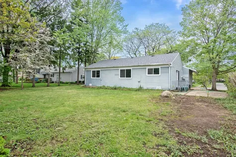 106 Foxcroft Road Naperville IL 60565