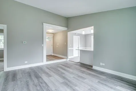 106 Foxcroft Road Naperville IL 60565