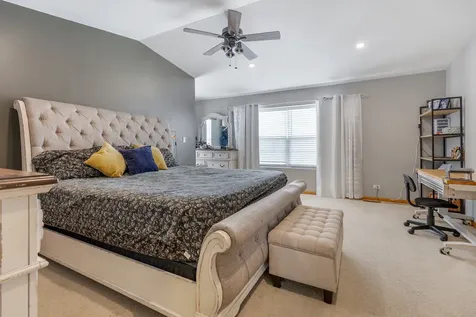 302 Parkside Drive Shorewood IL 60404