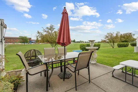 302 Parkside Drive Shorewood IL 60404