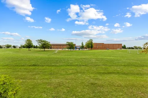 302 Parkside Drive Shorewood IL 60404