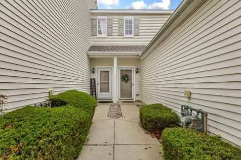 302 Parkside Drive Shorewood IL 60404