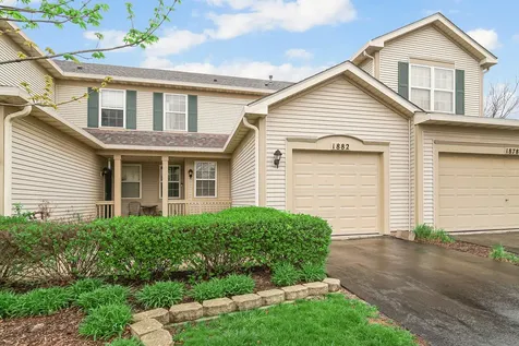 1882 North Wentworth Circle Romeoville IL 60446