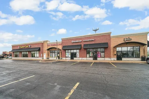 1882 North Wentworth Circle Romeoville IL 60446