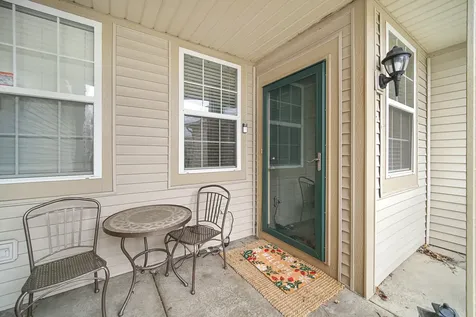 1882 North Wentworth Circle Romeoville IL 60446