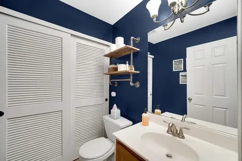 1882 North Wentworth Circle Romeoville IL 60446