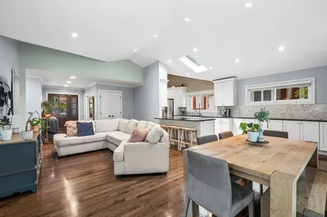 3203 Dato Avenue Highland Park IL 60035