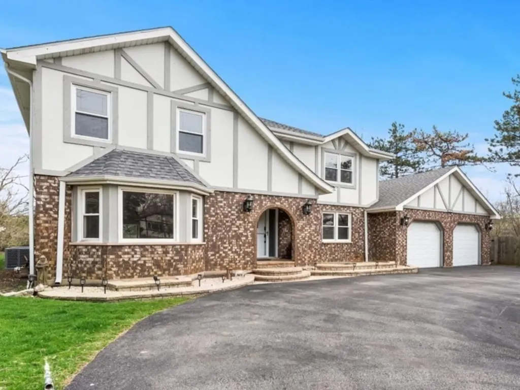 801 Waltz Court Prospect Heights IL 60070
