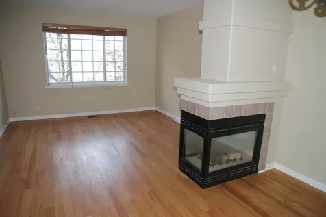 2226 Daybreak Drive Aurora IL 60503