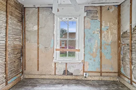 8405 South Baltimore Avenue Chicago IL 60617