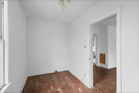 8405 South Baltimore Avenue Chicago IL 60617
