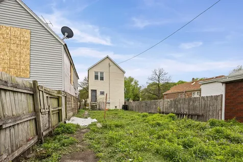 8405 South Baltimore Avenue Chicago IL 60617