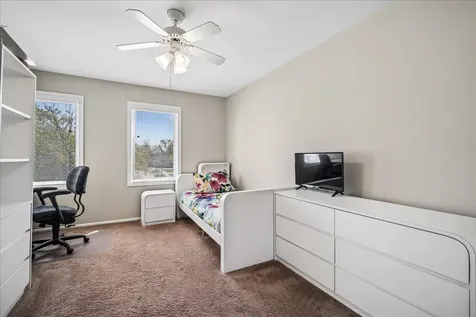 1124 Brandywyn Court Buffalo Grove IL 60089