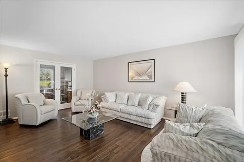 1124 Brandywyn Court Buffalo Grove IL 60089