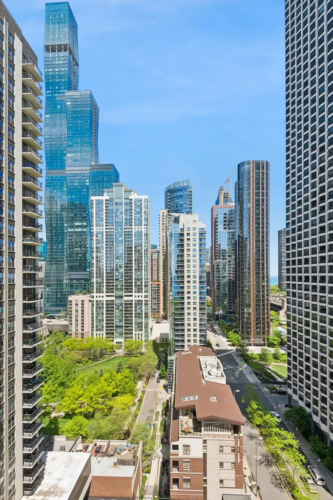 400 East Randolph Street Chicago IL 60601