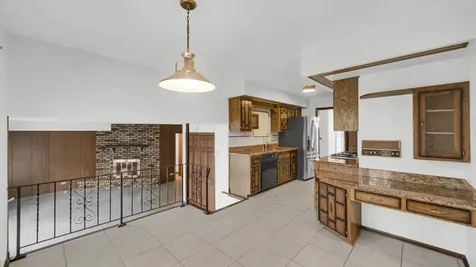 15058 Naughton Drive South Holland IL 60473