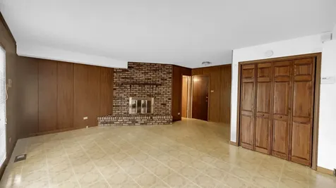15058 Naughton Drive South Holland IL 60473