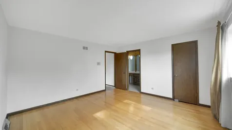 15058 Naughton Drive South Holland IL 60473