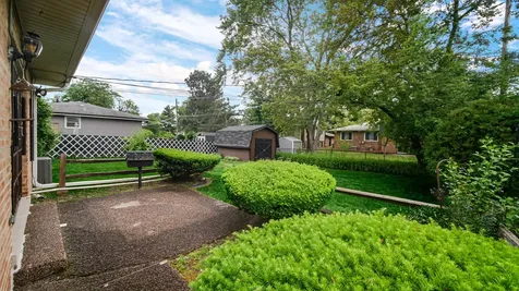 15058 Naughton Drive South Holland IL 60473