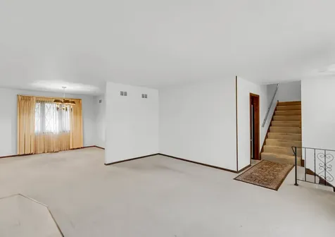 15058 Naughton Drive South Holland IL 60473