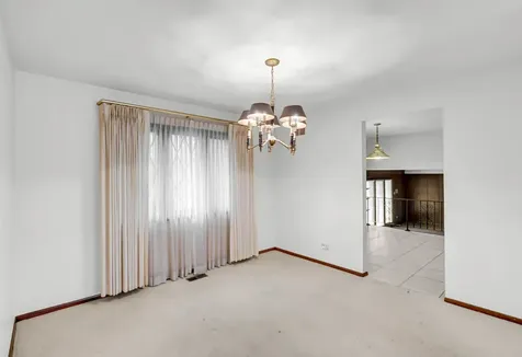 15058 Naughton Drive South Holland IL 60473
