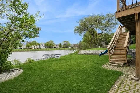 1068 North Camden Lane South Elgin IL 60177