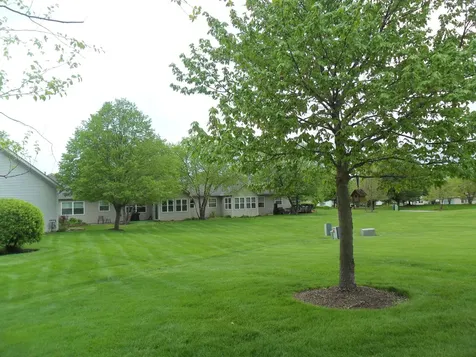 678 Cadillac Circle Romeoville IL 60446