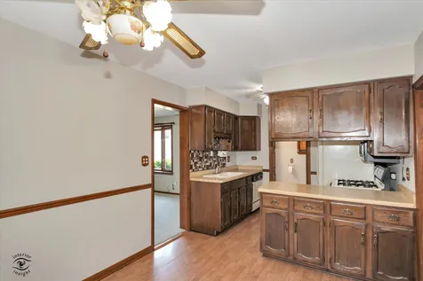 324 West Harrison Road Lombard IL 60148