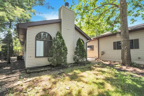 324 West Harrison Road Lombard IL 60148