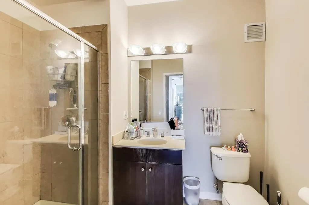 757 North Orleans Street Chicago IL 60654